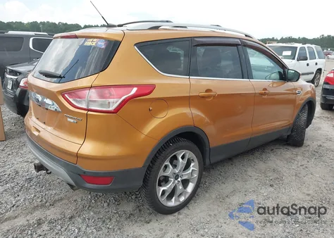 2016 Ford Escape Titanium из США, поврежденный, VIN 1FMCU9J93GUA18235